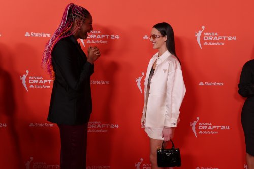 Caitlin Clark shared an awesome moment with future teammate Aliyah Boston before the 2024 WNBA Draft