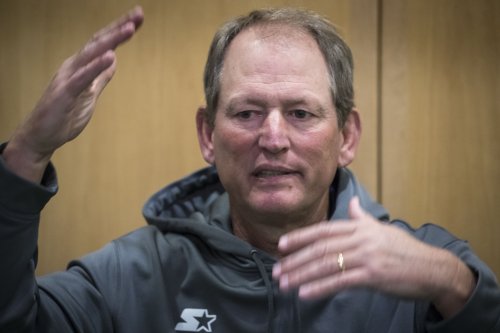Neuheisel on Texas-Michigan game, 'They're gonna whip'em!'