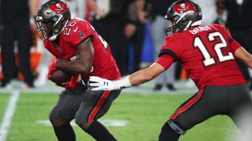 Tampa Bay Buccaneers set NFL rushing record in loss to New Orleans Saints