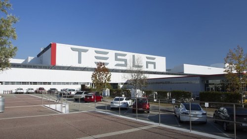 A victory for Elon Musk: Tesla outsells Mercedes-Benz in US for first time ever