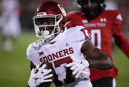 WATCH: Oklahoma WR Marvin Mims makes ridiculous 1-handed catch