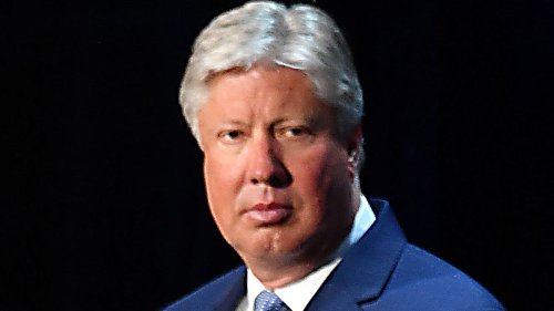 Ex-Gateway Church pastor Robert Morris turns himself into Oklahoma jail after indictment
