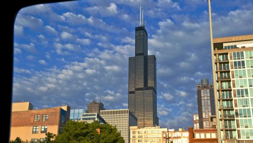 Blackstone buying Chicago's Willis Tower