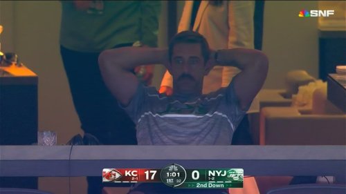Aaron Rodgers looked so dejected after a failed Zach Wilson flea flicker and NFL fans had jokes