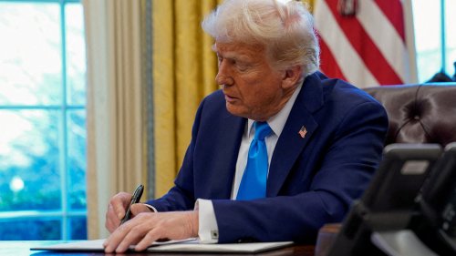 Trump uses Supreme Court birthright citizenship case in bid to limit judges' power