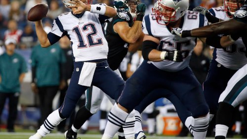 Eagles fall 42-35 to Brady, Patriots