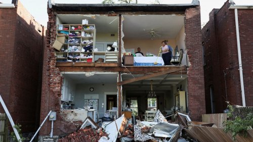 Tornadoes kill at least 21: See photos of damage in Missouri, Indiana and other states