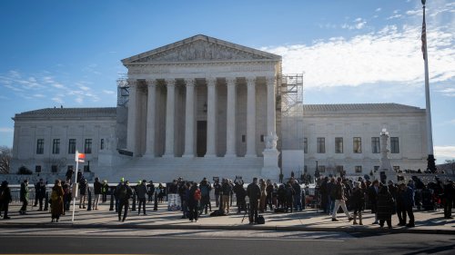 Supreme Court agrees to hear Trump immunity case, delaying trial on election interference