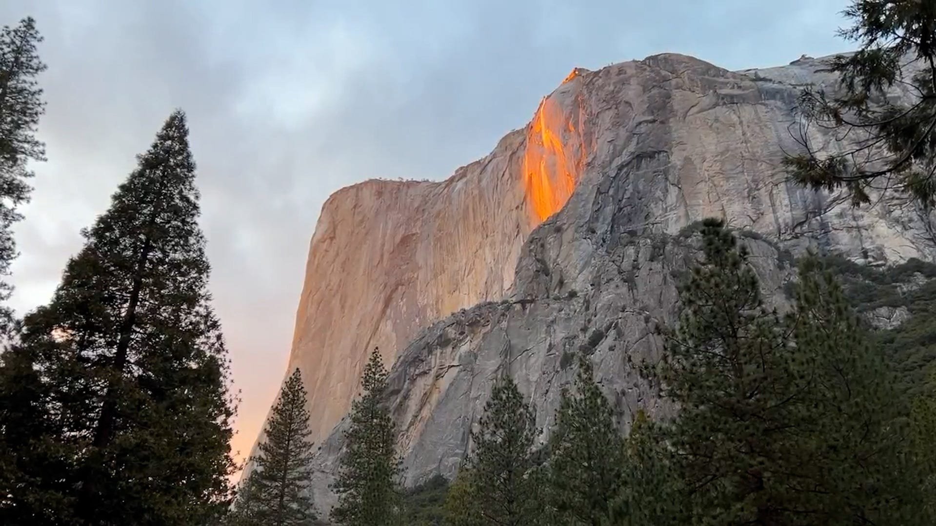 Watch the 'Firefall' phenomenon at El Capitan inside Yosemite National Park