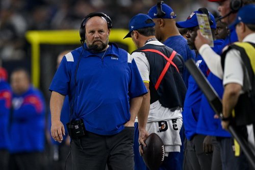 Former Bills coach Brian Daboll lost his mind on Giants sideline