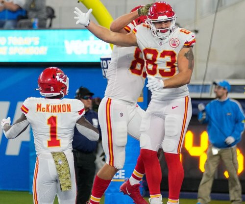 Noah Gray player props odds, tips and betting trends for Week 13 | Chiefs vs. Bengals