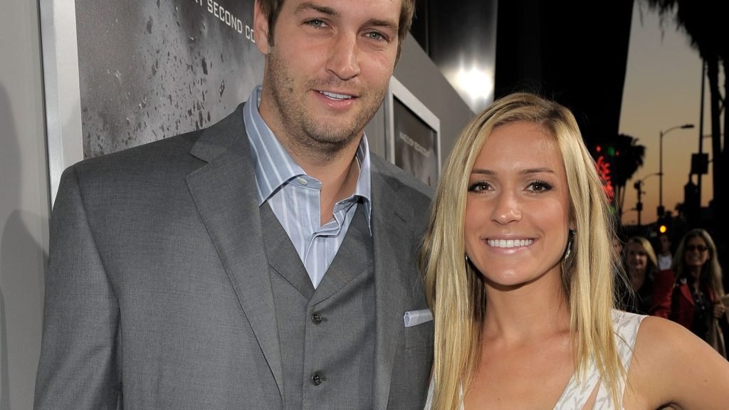 Kristin Cavallari tells Jay Cutler: 'I'm with you because I love you not because I need you.'