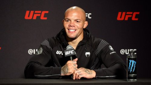 Anthony Smith can't get enough of Dana White's Power Slap League: 'It might not be a sport, but I love it'