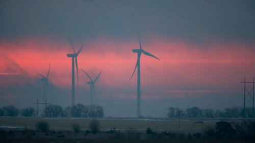 Wind energy gives American farmers a new crop to sell in tough times
