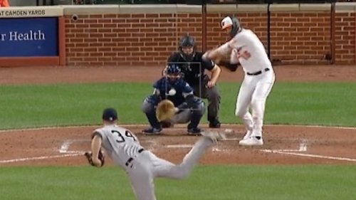 Yankees' Michael King looked like he was throwing a wiffle ball on this silly 83 mph pitch