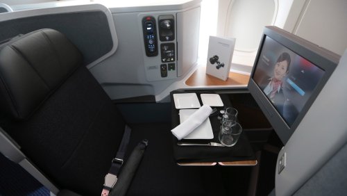 How to lock in amazing first- and business-class flash fares