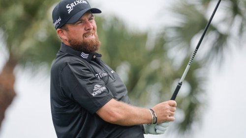Where do Palm Beach County's PGA Tour pros hang out, eat while not on the golf courses?