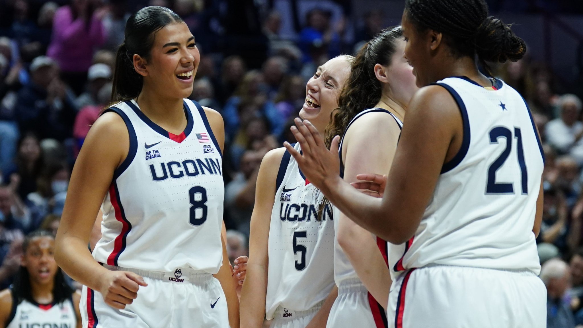 Paige Bueckers cooks breakfast for fasting UConn teammate during Ramadan, March Madness