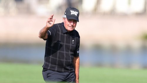 Lynch: Fore please! Gary Player now making a fool of himself