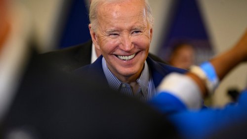 OnPolitics: Biden loses support among young voters