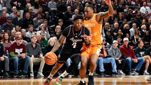 Tennessee guard enters NCAA transfer portal
