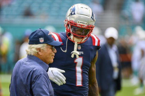 Patriots WR DeVante Parker Statistically Off To Worse Start Than N'Keal ...