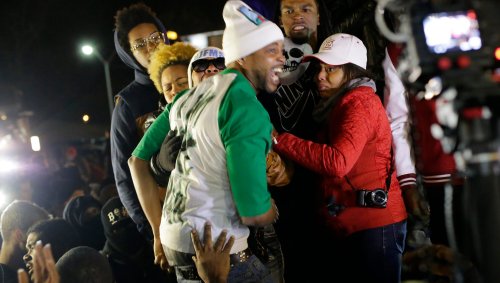 Brown's mother screams, sobs over grand jury decision