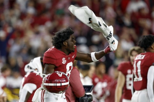 Alabama WR Tyler Harrell Unexpectedly Enters The Transfer Portal ...