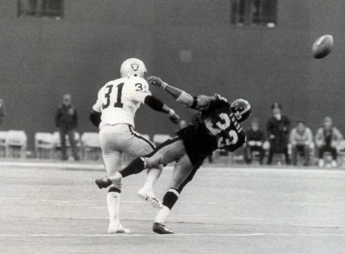 Remembering Franco Harris and the Immaculate Reception in all its brilliance
