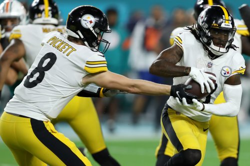 Steelers WR Diontae Johnson Heaps Praise On QB Kenny Pickett | Flipboard