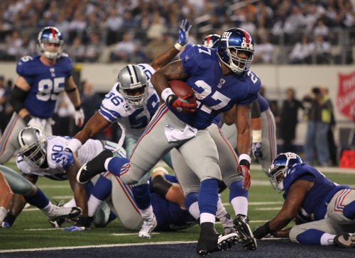 Ex-Giant Brandon Jacobs wants to box Marc Colombo