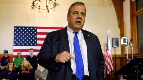 Chris Christie says he won't run against Trump on a third-party ticket
