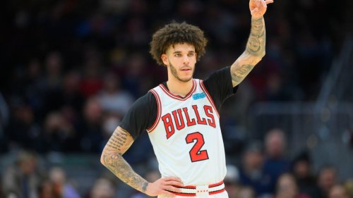 Suggested trade sees Bulls flip Lonzo Ball for $125 million guard