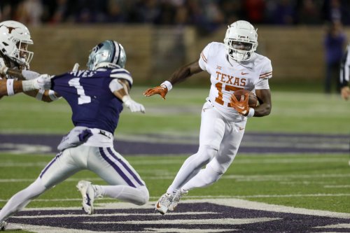 Report: Texas sophomore Savion Red moving to running back