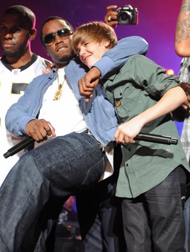 Second Video of Diddy Sharing Awkward Interaction With Teenage Justin Bieber Resurfaces