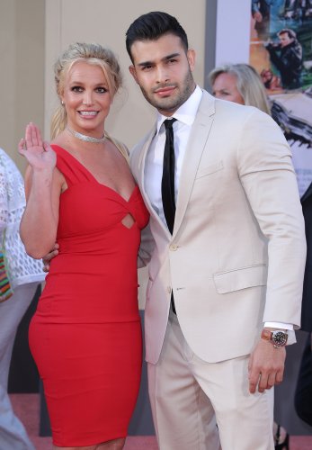 Sam Asghari’s Ex-Girlfriend Says Britney Spears ‘Hit the Jackpot’ With New Fiance: ‘He’s Extremely Supportive’