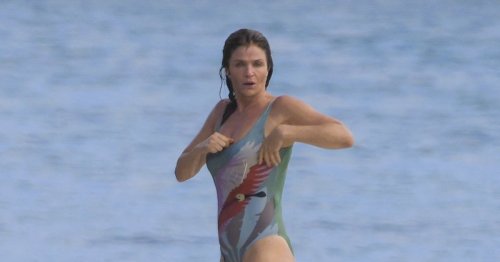 The Hottest Celeb Bikini Moments of 2025: Brittany Mahomes, Kylie Jenner, More