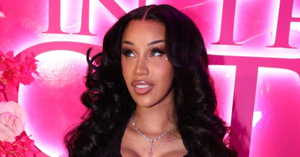 New Mom Cardi B Insists She Will ‘Never, Ever Drink Again’ After ...