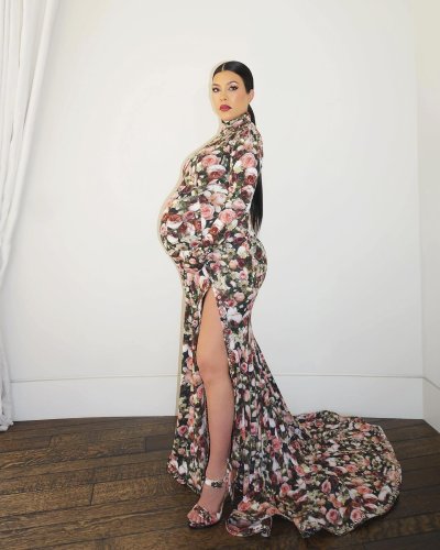 Kourtney Kardashian Kept Her Skin Flawless While Pregnant With This Foundation
