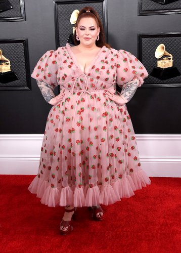 Tess Holliday Says Her Mental Health Is ‘Fragile’ After Constantly Receiving ‘Fatphobic’ Messages