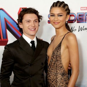 Zendaya Says Tom Holland Was Her 1st Text After Win — Why Didn’t He Attend?