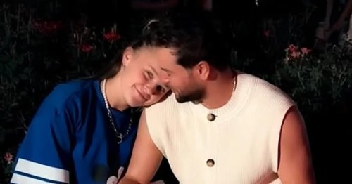 JoJo Siwa and Chris Hughes Spotted Kissing in Pool During Mexico Getaway Amid Romance Rumors