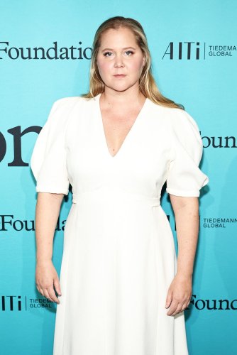 Amy Schumer Feels ‘Reborn’ After Puffy Face Comments Led to Cushing Syndrome Diagnosis