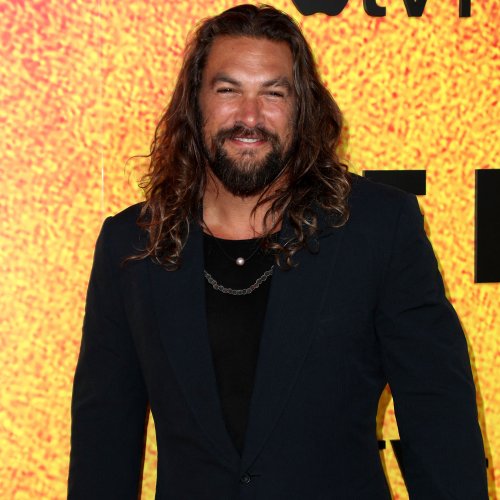 Jason Momoa Shows Off His Backside While Sporting Traditional Hawaiian Malo ‘looks Good 4272