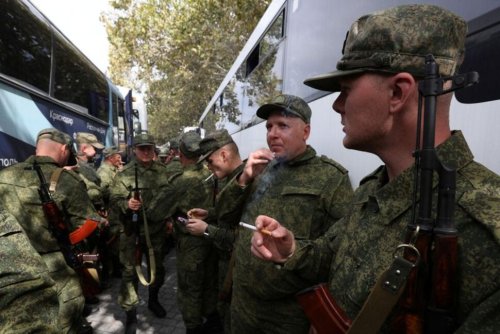 Russian Military Showing Increased Frailty in Ukraine War -British Military Chief