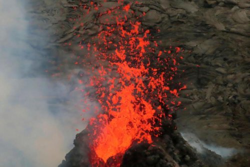 Hawaii Volcano Lava Flow Steady After Starts and Stops