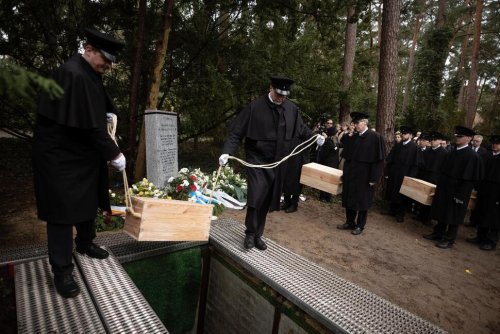 Bones Kept by Former Eugenics Institute Buried in Berlin
