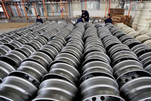 China Extends Anti-Dumping Tariffs on EU, UK Steel Fasteners Imports