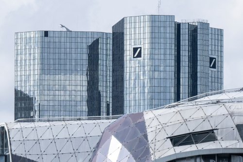 Meltdown in Deutsche Bank Shares Shows Banking Crisis Is Not Yet Over
