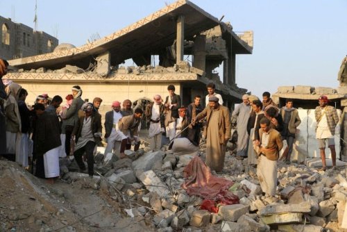 US Piles Pressure on Yemen's Houthis With New Airstrikes